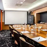 Hotel Nest Paris La Defense - Mgallery Collection 5*