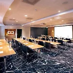 Hotel Nest Paris La Defense - Mgallery Collection 5*