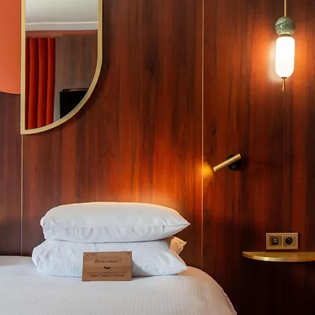 ホテル Nest Paris La Defense - Mgallery Collection 5*