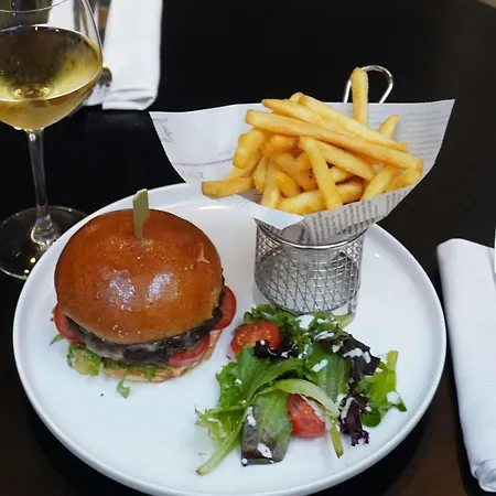 ホテル Nest Paris La Defense - Mgallery Collection ピュトー