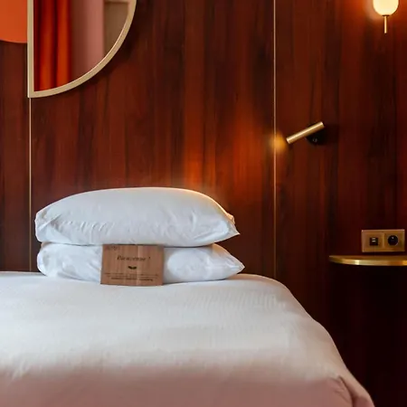 ホテル Nest Paris La Defense - Mgallery Collection 5*