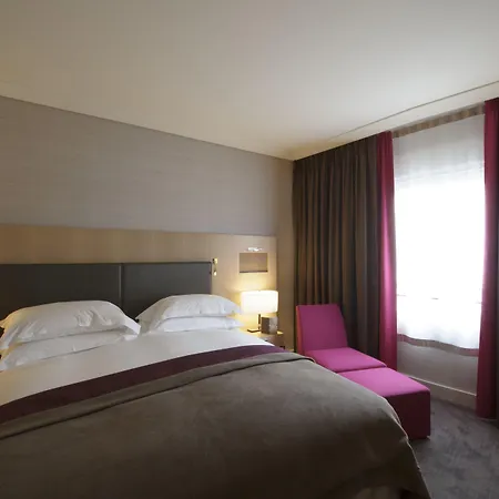 Hotel Mgallery Nest Paris La Défense Ex Sofitel Puteaux