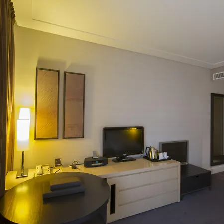 Отель Nest Paris La Defense - Mgallery Collection 5*