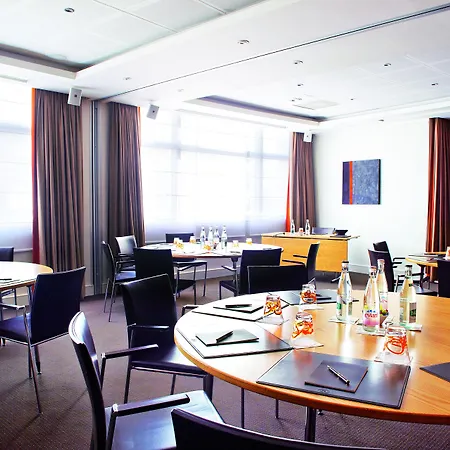 Mgallery Nest Paris La Défense Ex Sofitel Hotel Puteaux