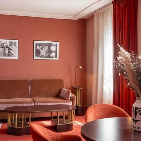 Hotel Mgallery Nest Paris La Défense Ex Sofitel 5*