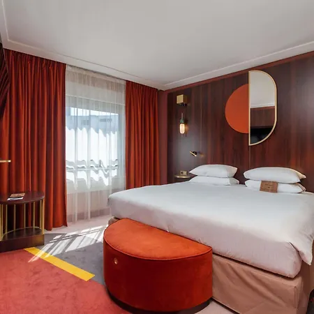 Hotel Nest Paris La Defense - Mgallery Collection 5*