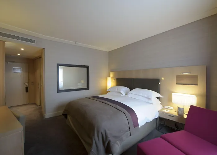 Nest Paris La Defense - Mgallery Collection Hotel 5*