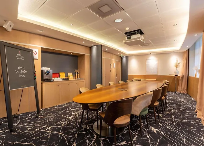 Nest Paris La Defense - Mgallery Collection Отель Пюто